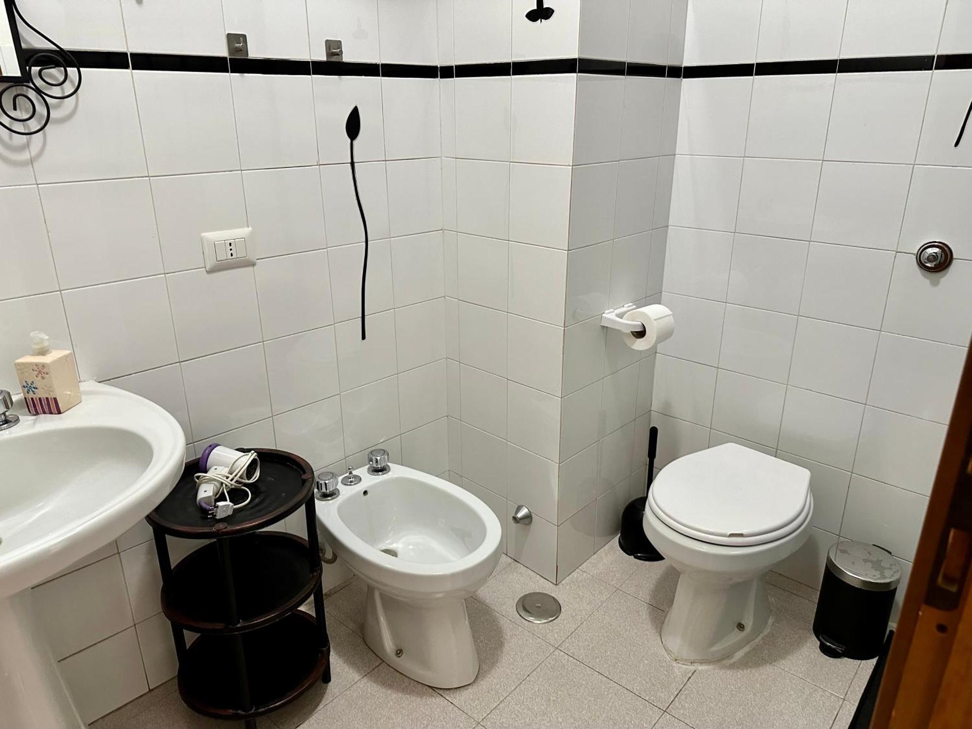 Black And White House- 70 Mq Apartment *