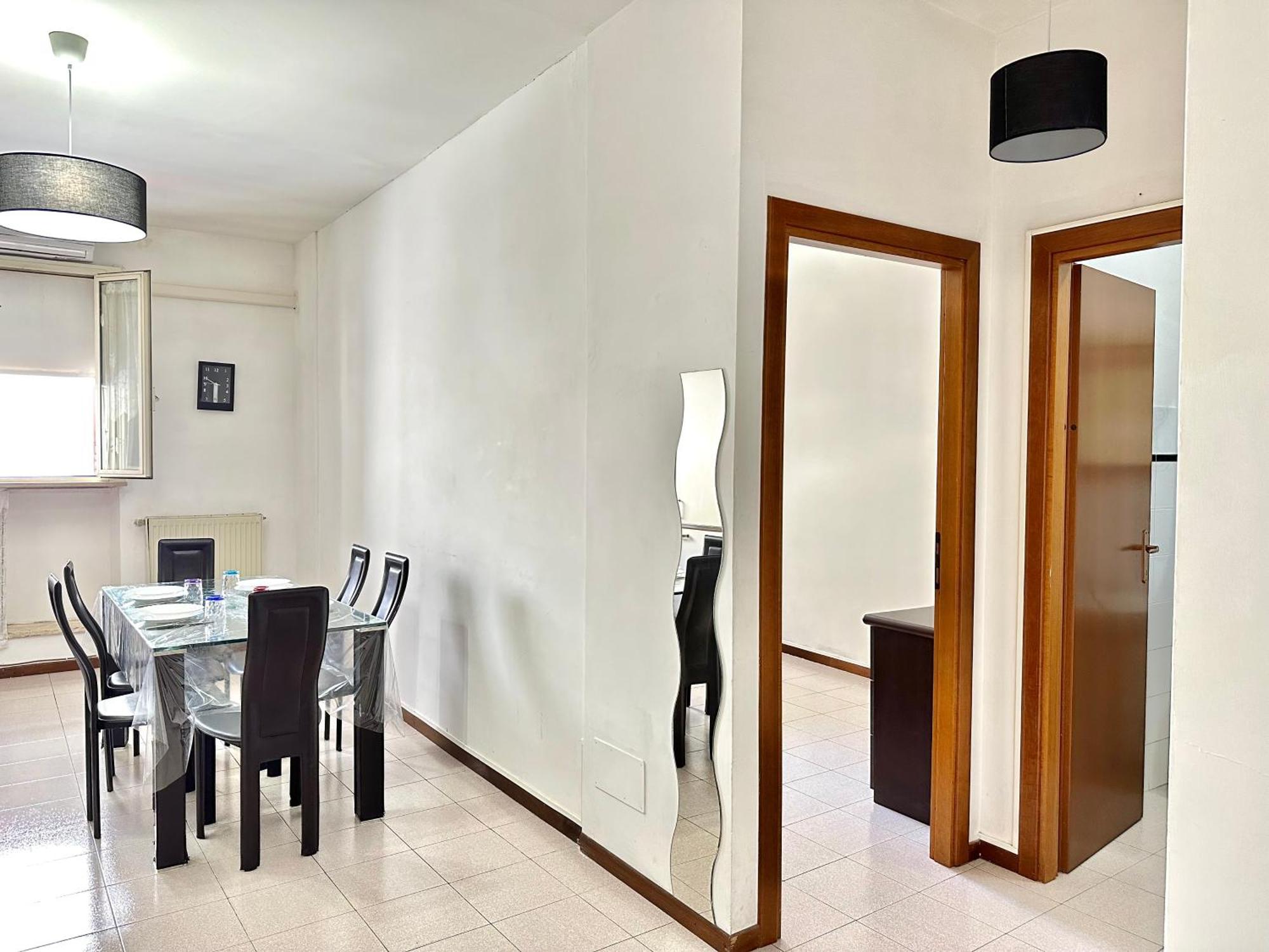 Black And White House- 70 Mq * Velletri